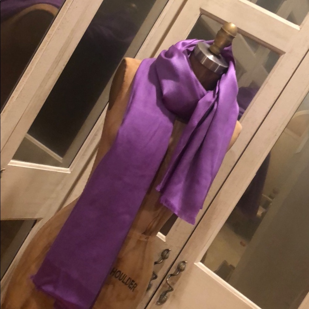 Bajra Frame Satin Weave Scarf